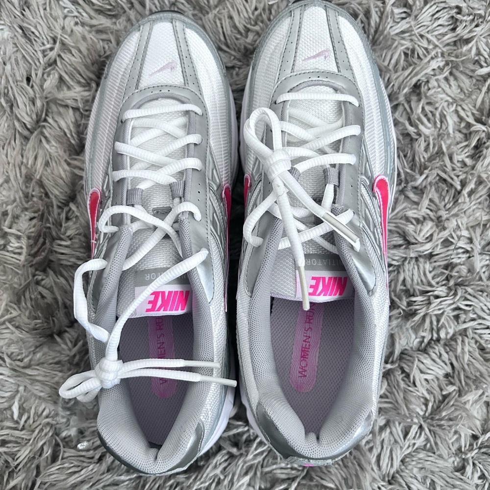 Nike Initiator